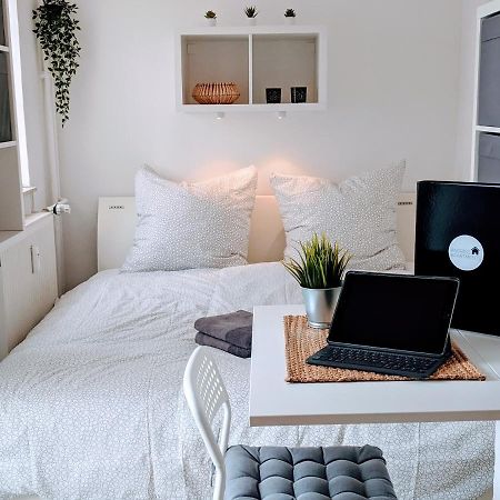 Lenastay L Tiny Apartment - Innenstadt Kaiserslautern Eksteriør billede